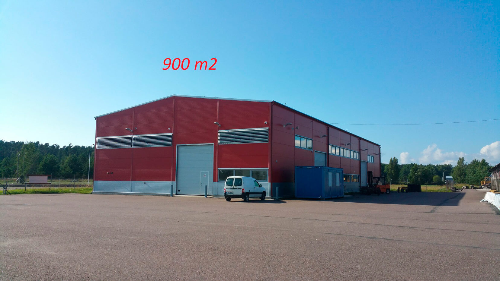 Hoone 900m² välis